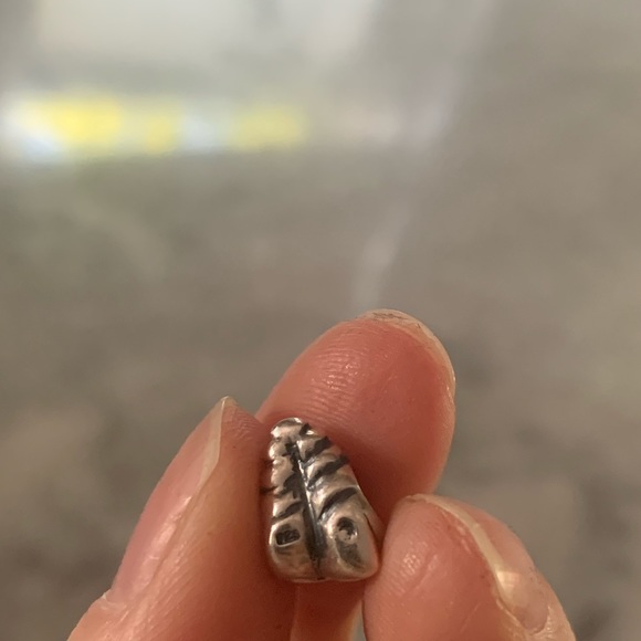 PANDORA seashell silver charm - Picture 3 of 5